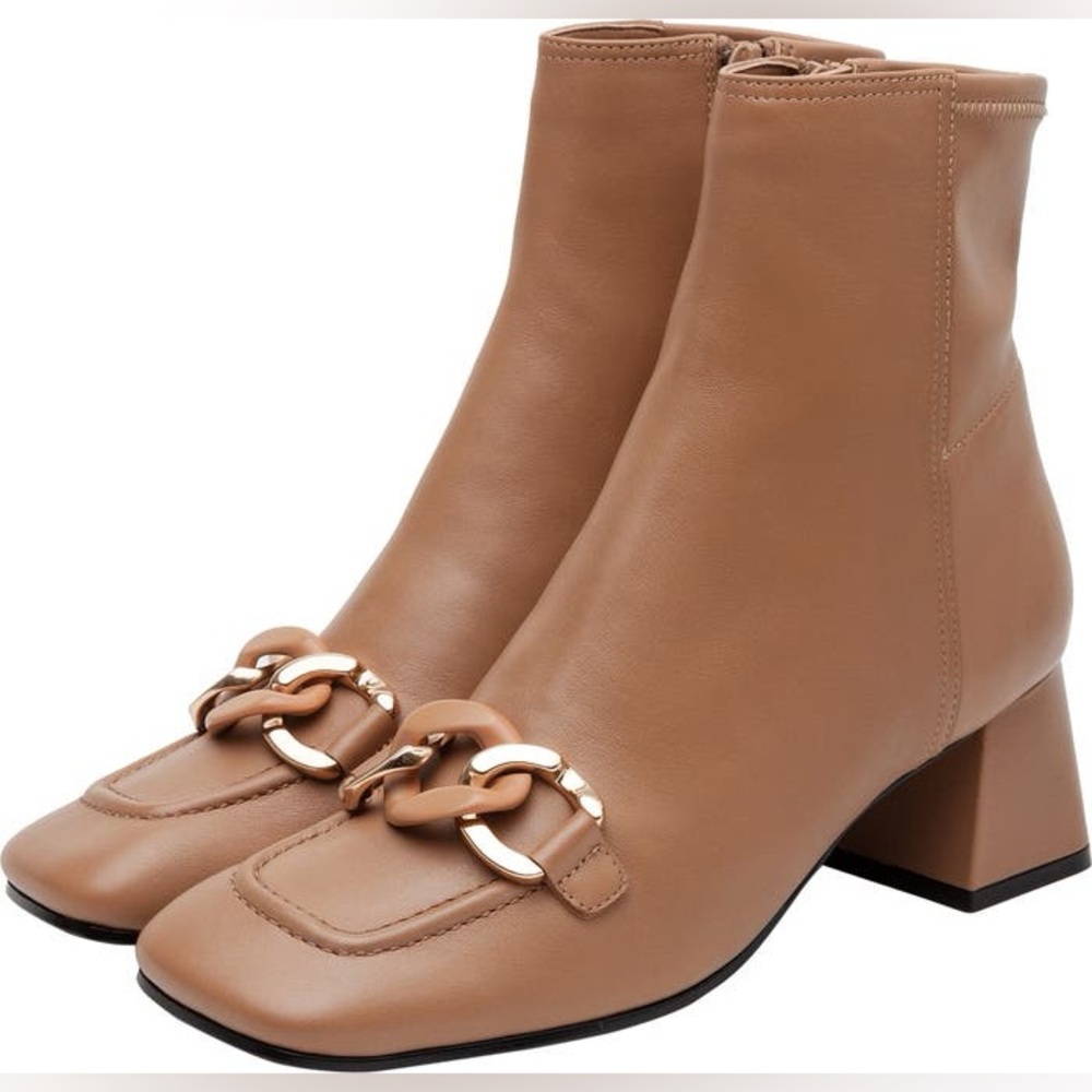 Heeled Boots with Gold Chain Accent